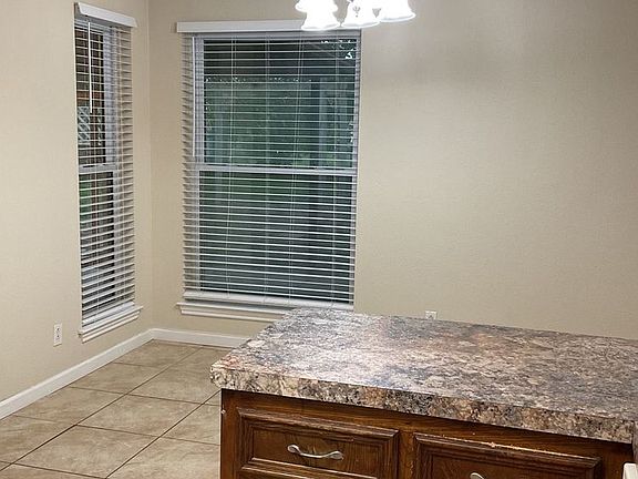 4th image of 212 Margarita Dr