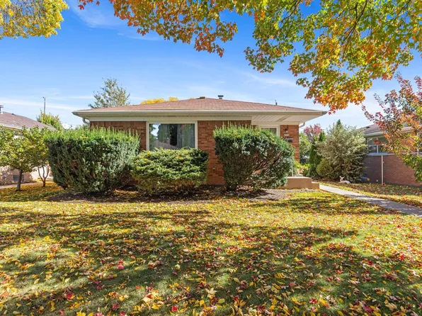 2530 South 66th STREET, Milwaukee, WI 53219