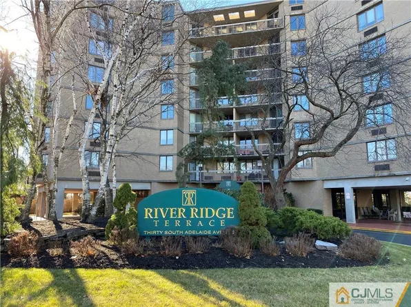 30 S Adelaide Ave APT 2M, Highland Park, NJ 08904