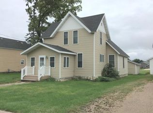 328 Broadway St N, Alden, MN 56009