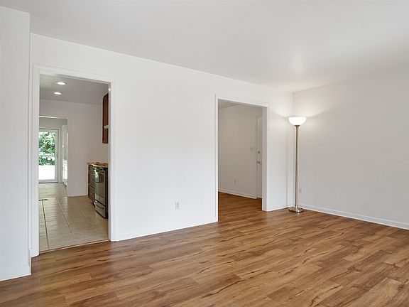 4th image of 1228 Winifred Dr