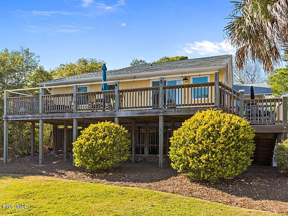 4th image of 7028 Archers Creek Drive S