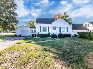 3827 Sowles Rd, Hamburg, NY 14075