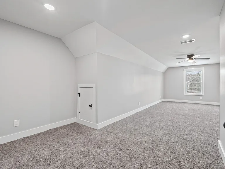 705 Eva Agnes Ave — Photo 9