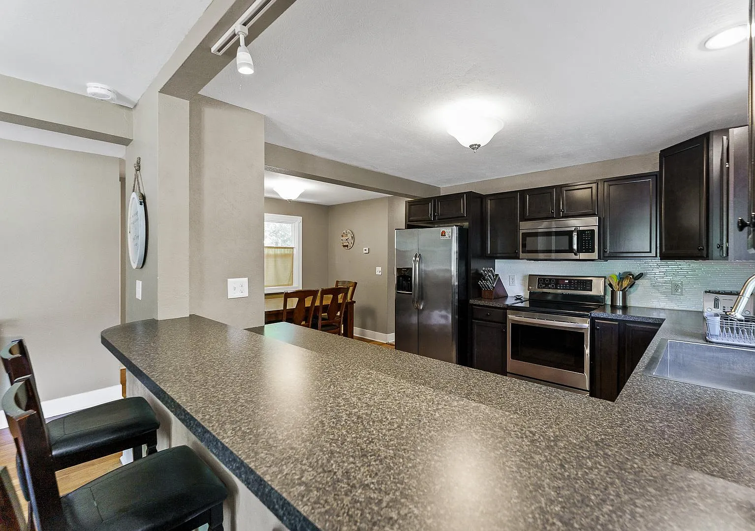 4 bed, 1568 sqft, $1,600 — Photo 4