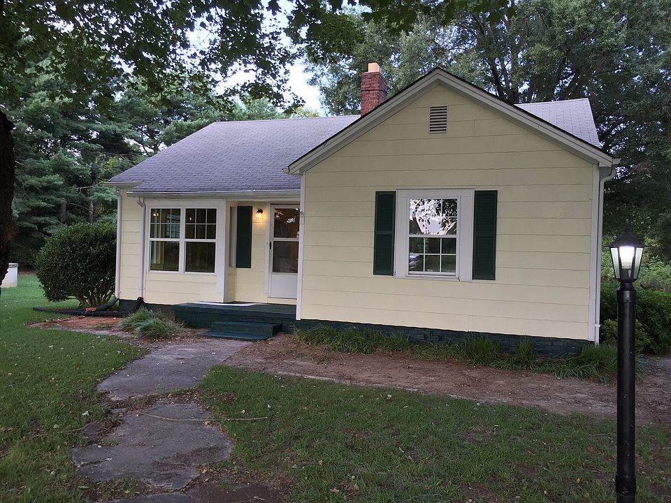 2nd image of 1522 N Piedmont Ave
