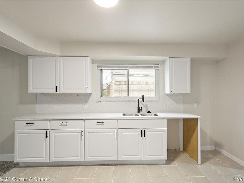 20100 Cushing St, photo 9