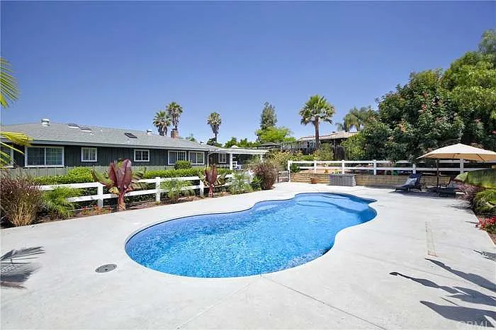 Morro Rd — Photo 12