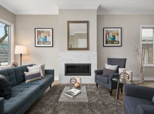 1467 W Byron St #2, Chicago, IL 60613