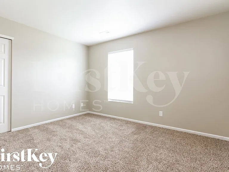 8655 Hopewell Ct — Photo 13