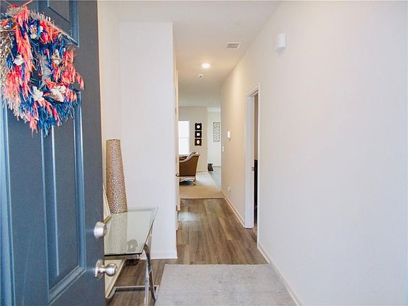 5th image of 7426 Cranleigh St