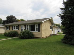 253 Roosevelt Ave, Janesville, WI 53546