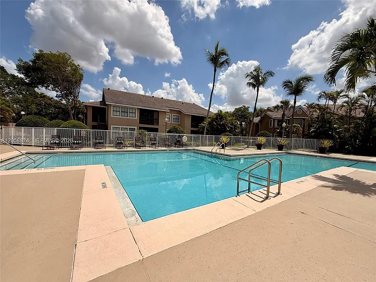 15570 SW 105th Ln #1706 — Photo 32