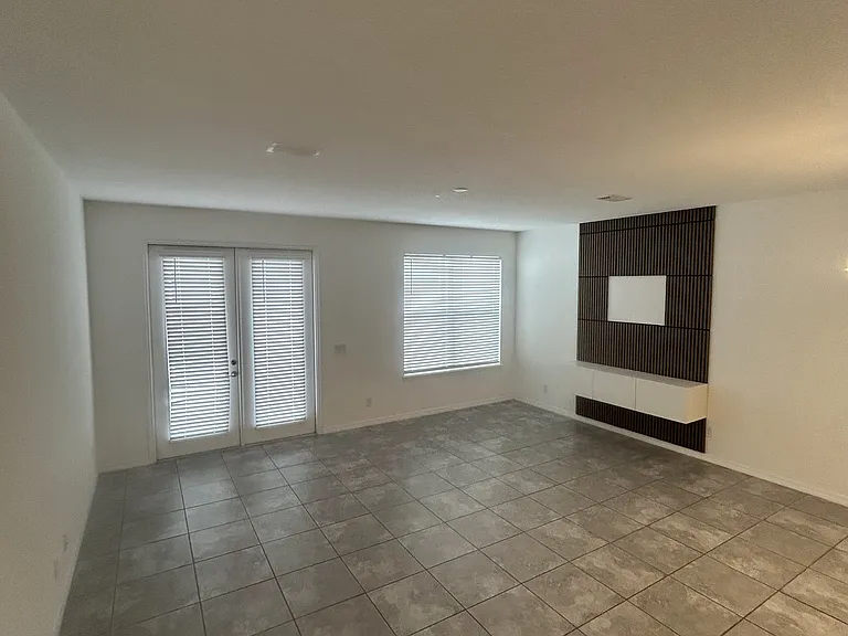 11079 Hanlon Terrace Aly — Photo 28