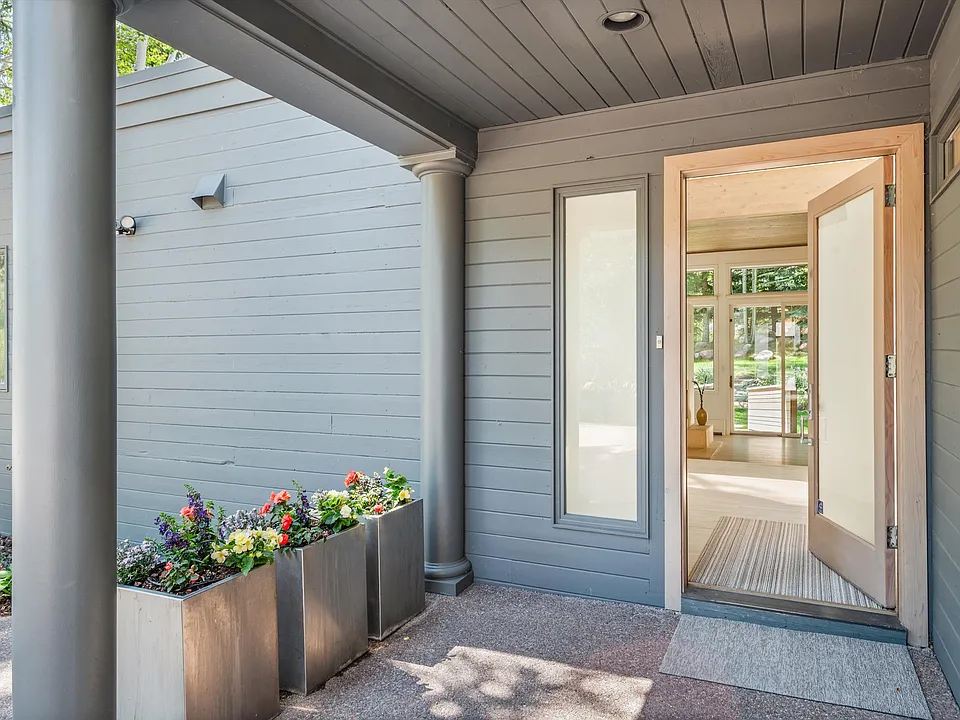 55 Overlook Dr