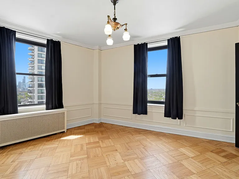 2000 N Lincoln Park W #1614 — Photo 9