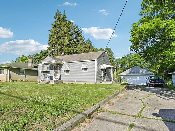 2nd image of 1545 Fairwood Ave