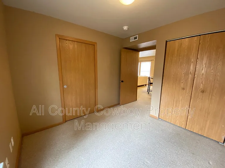 621 E Mitchell St #B5 — Photo 6
