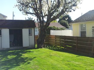 323 NW 88th St, Seattle, WA 98117