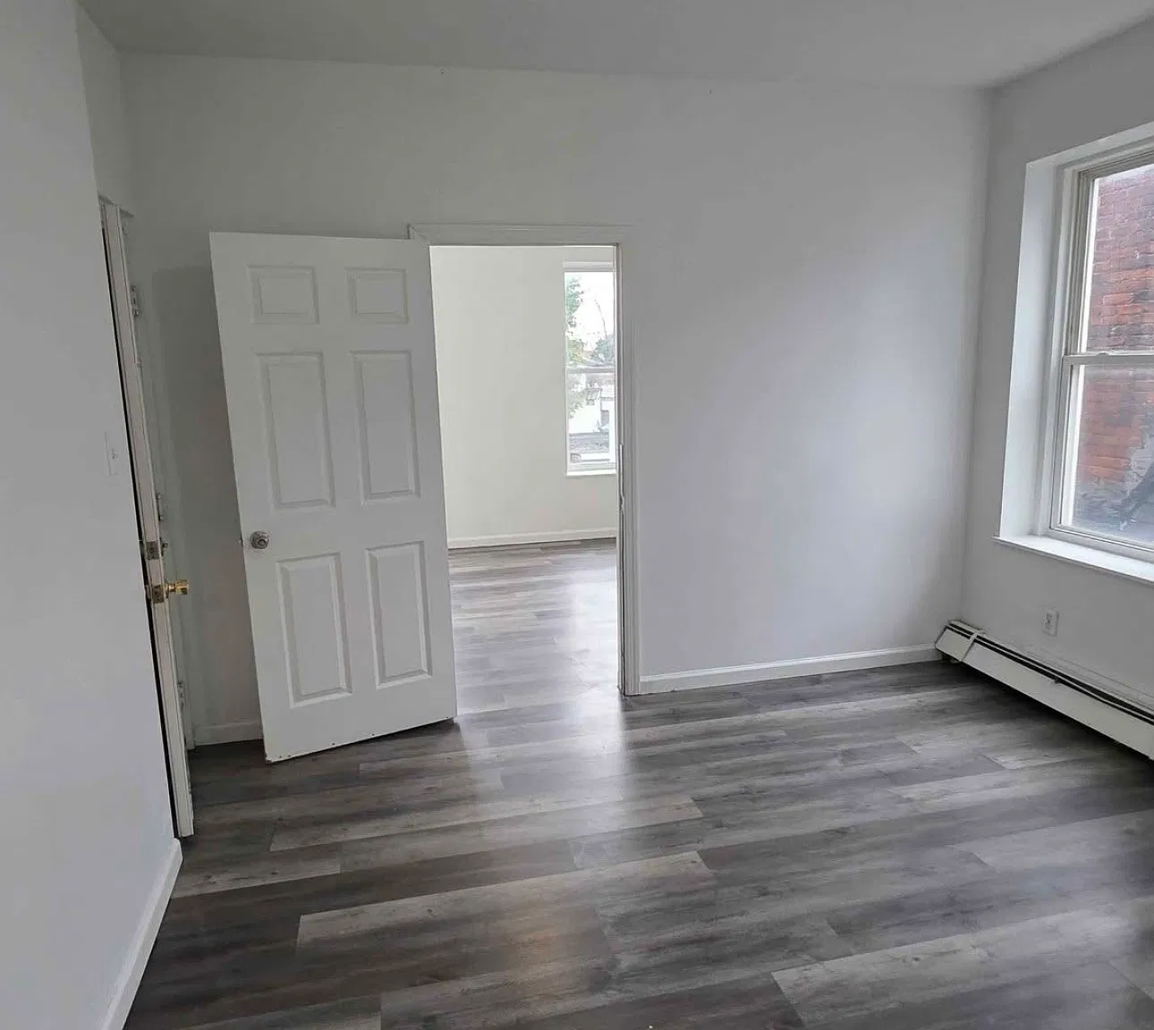 3 bed, 1000 sqft, $2,150 — Photo 2