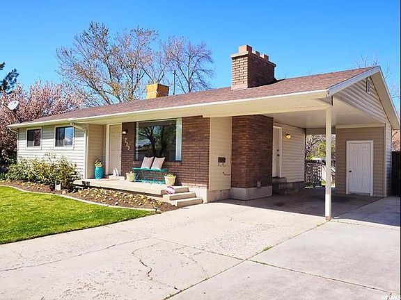 3rd image of 729 E Ponderosa Dr