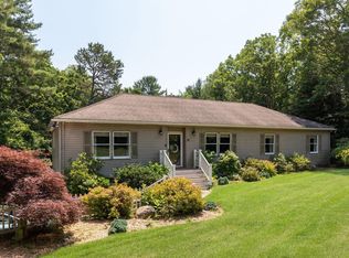 24 Moon Compass Ln, Sandwich, MA 02563