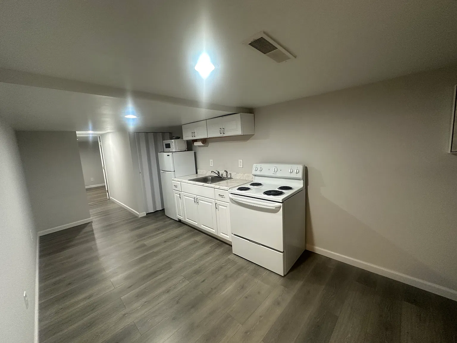 6327 Lawndale St — Photo 1