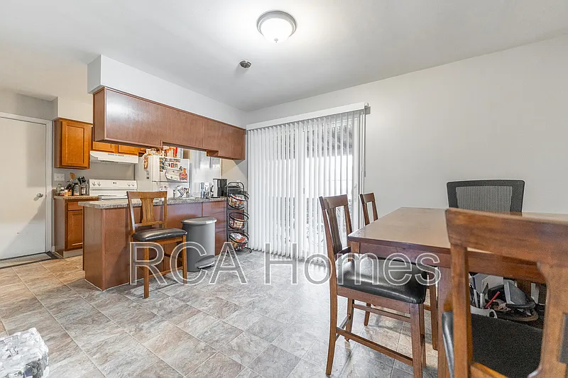 3 bed, 1.5 bath, $1,350 — Photo 3