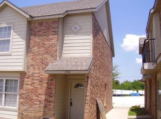 1770 N Chestnut Ave, Fayetteville, AR 72703