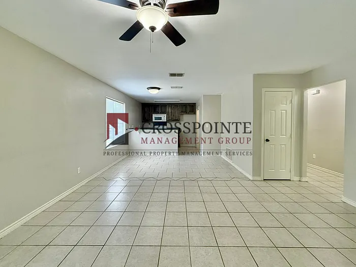 2 bed, 2.0 bath, 954 sqft, $1,050 — Photo 4