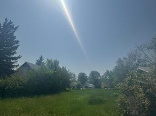 207 5th St NE, Crosby, ND 58730