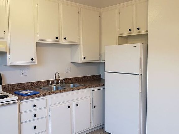 5th image of 7425 Waite Dr APT 3