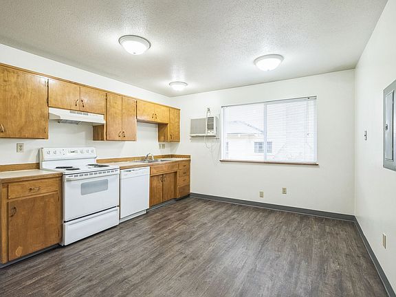 2nd image of 110 S 11th Ave #177