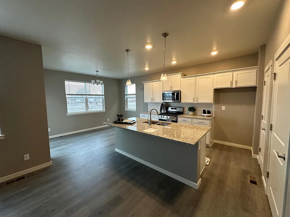 1839 Floating Leaf Dr