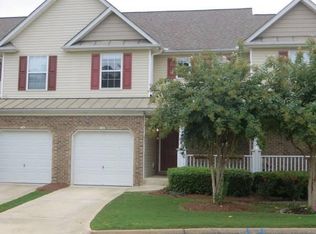 102 Fox Creek Dr, Woodstock, GA 30188