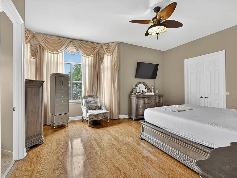 3501 Collonade Dr — Photo 27