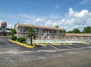 813 S Eufaula Ave, Eufaula, AL 36027