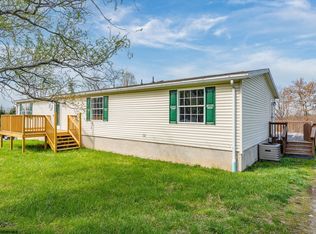 67 Longhorn Ln, Morgantown, WV 26508