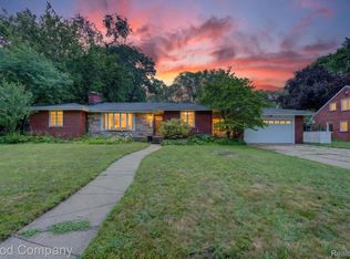 1609 W Twelve Mile Rd, Royal Oak, MI 48073
