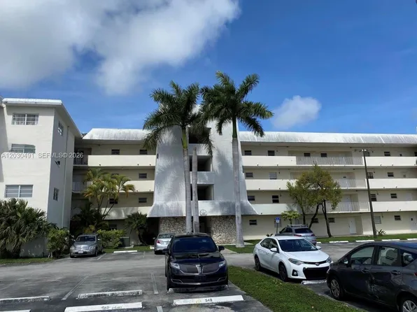 7410 SW 82nd St APT K401, Miami, FL 33143