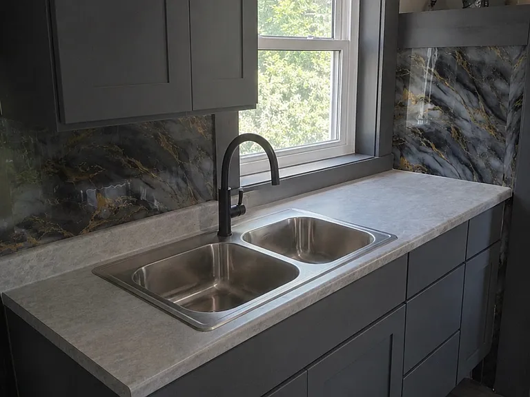 2341 Parker Ave — Photo 5