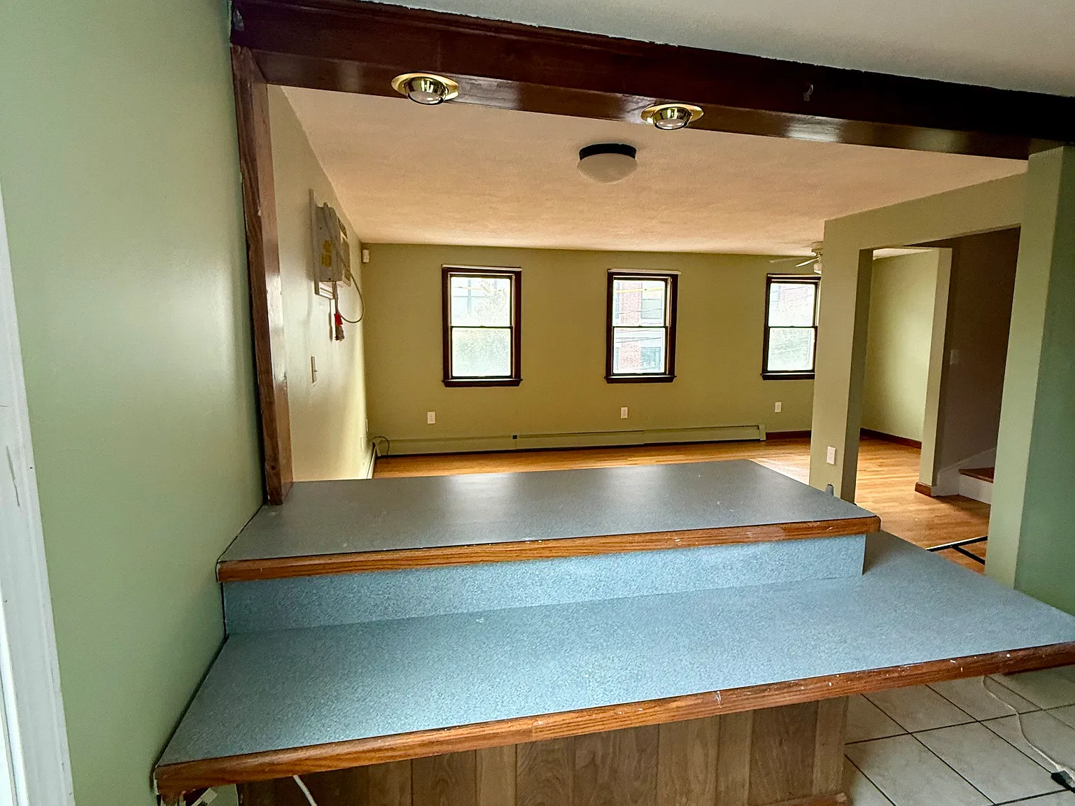 2 bed, 1250 sqft, $3,600 — Photo 2