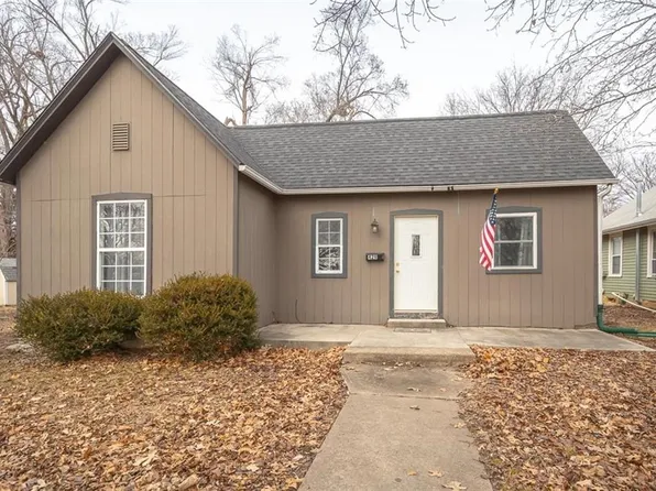 429 E 3rd Ave, Garnett, KS 66032