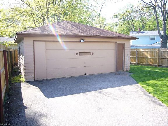 2nd image of 37751 Green Dr