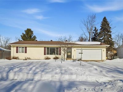 2202 Crestview Drive, Eau Claire, WI, 54703