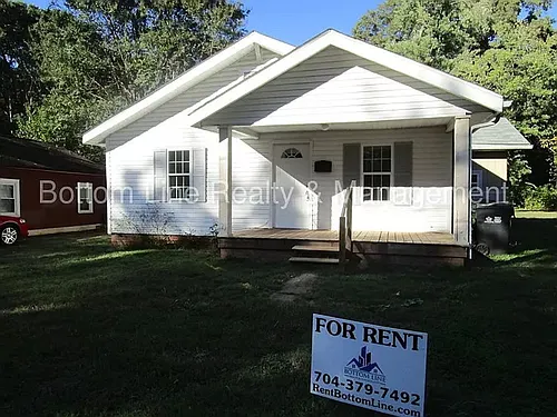 3912 Plainview Rd Photo 1