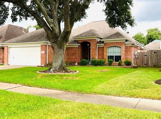 9311 Cabin Creek Dr, Houston, TX 77064