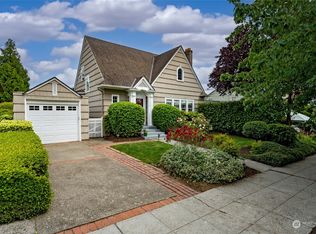 1512 Thorndyke Ave W, Seattle, WA 98199