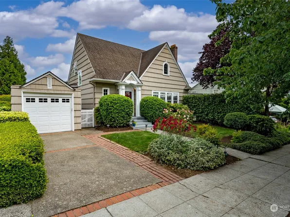 1512 Thorndyke Avenue W, Seattle, WA 98199