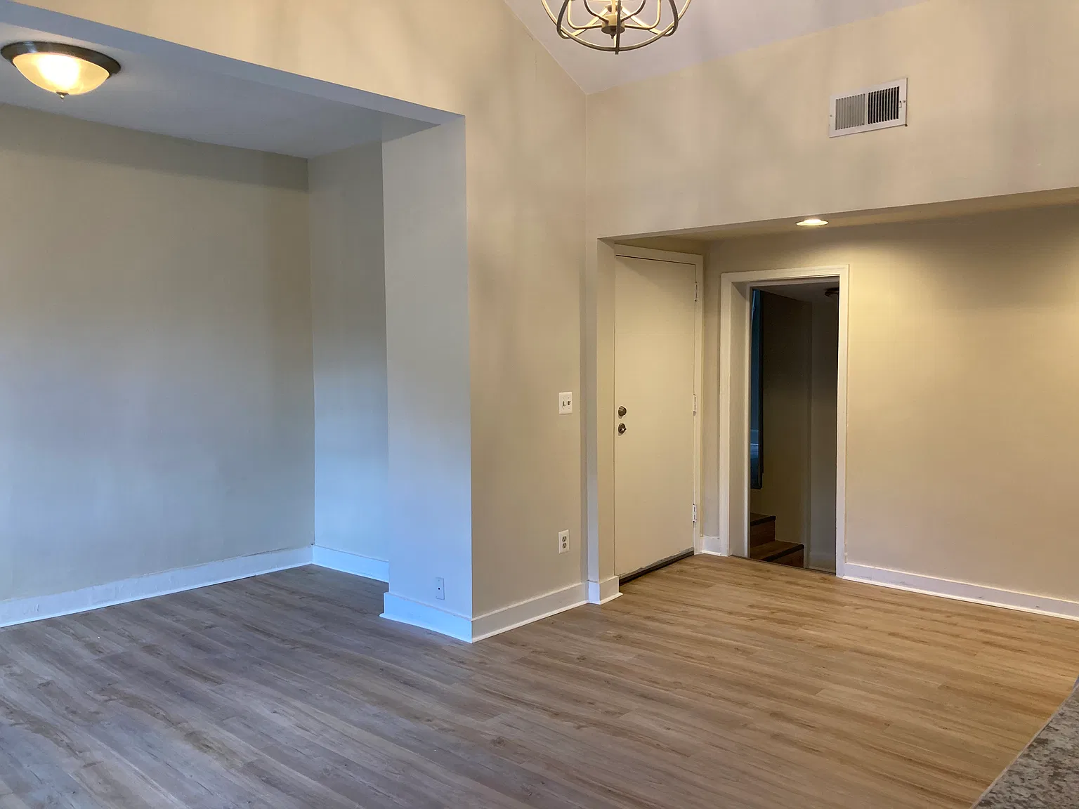 2 bed, 1120 sqft, $2,730 — Photo 4